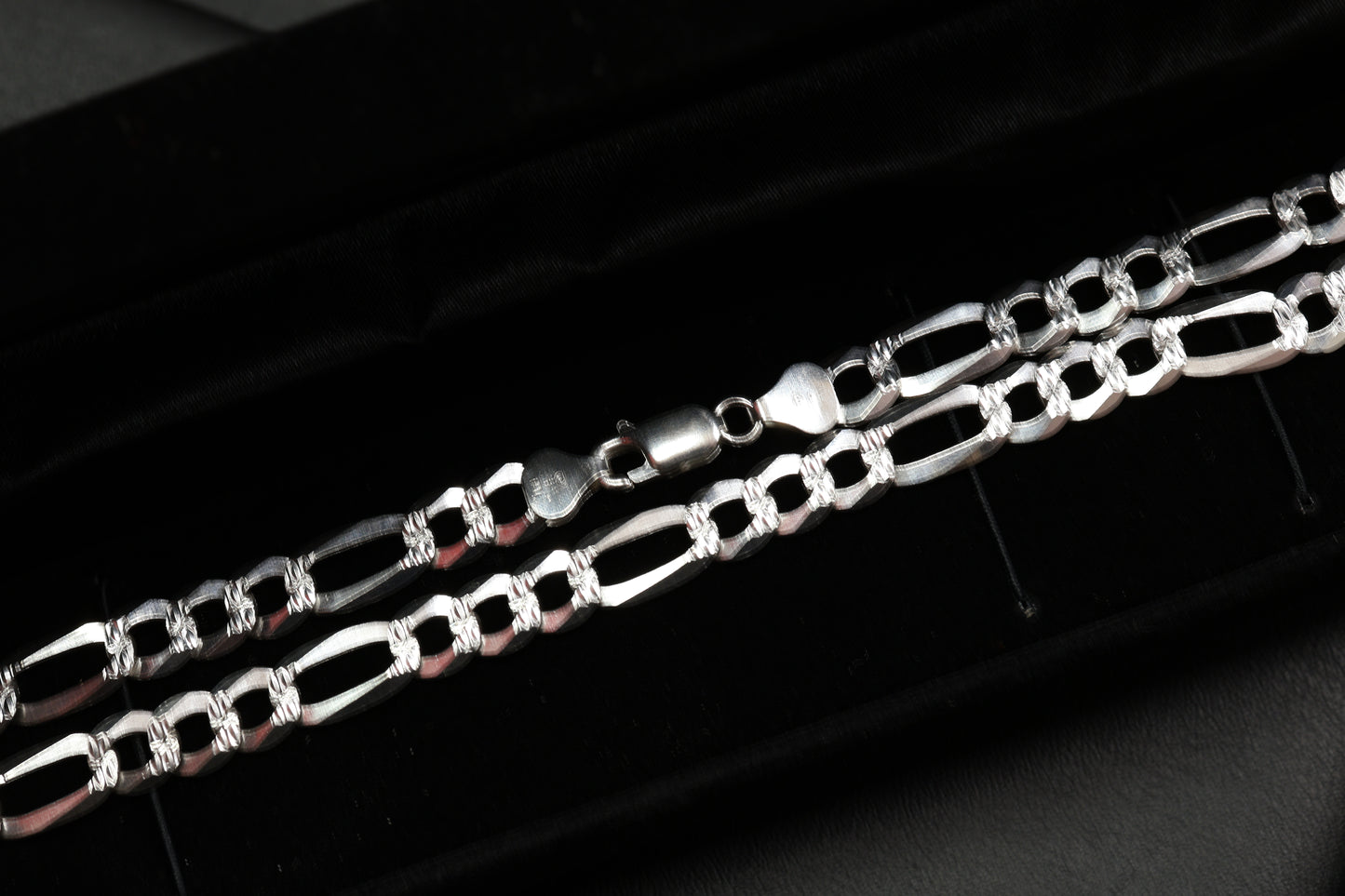 8MM Figaro Chain